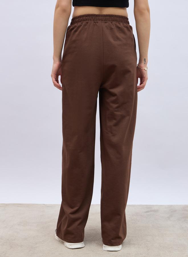 ستايلي جوغر بأرجل واسعة وتفاصيل شارة - Image 4